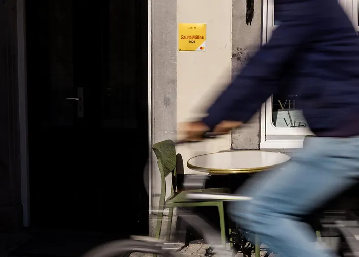 Le Virage Bistro En Hotel